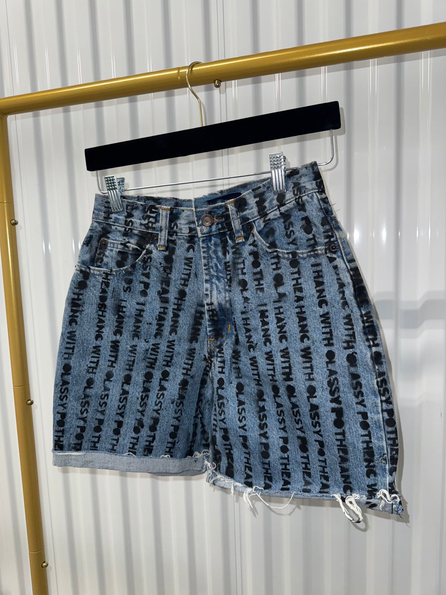 I hang with classy pothead denim shorts Size 4 001