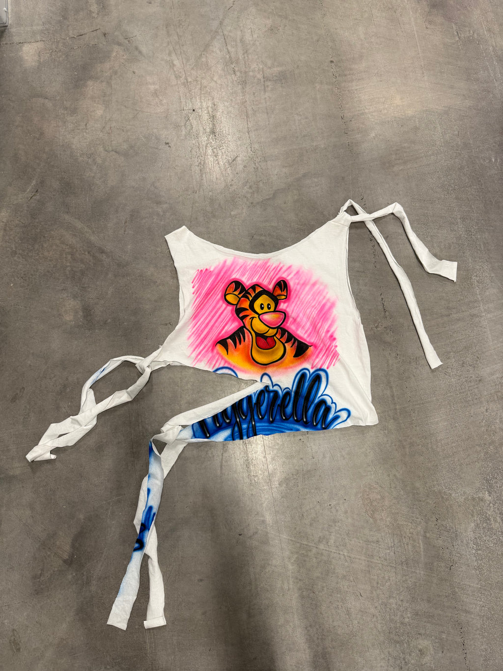 Tigger Convertible Tee 001
